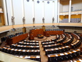 Eduskunnan kyselytunti meneillään.